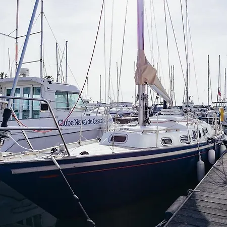 Life On Board In A Vintage Sailboat Botel