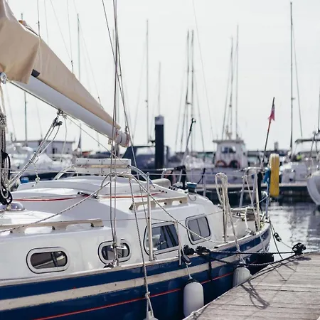 Botel Life On Board In A Vintage Sailboat Cascais