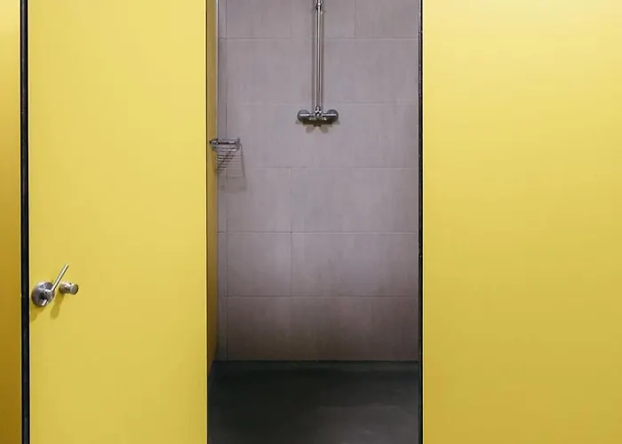 Life On Board In A Vintage Sailboat * Cascais