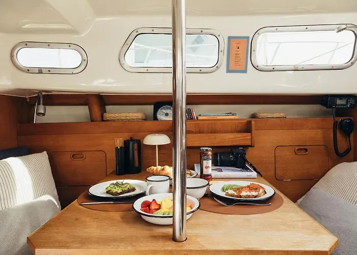 Life On Board In A Vintage Sailboat Botel